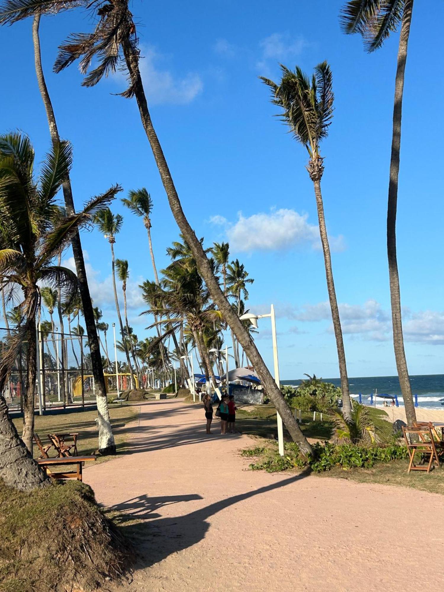 Village Em Stella Maris A 50M Da Praia Salvador de Bahía Exterior foto
